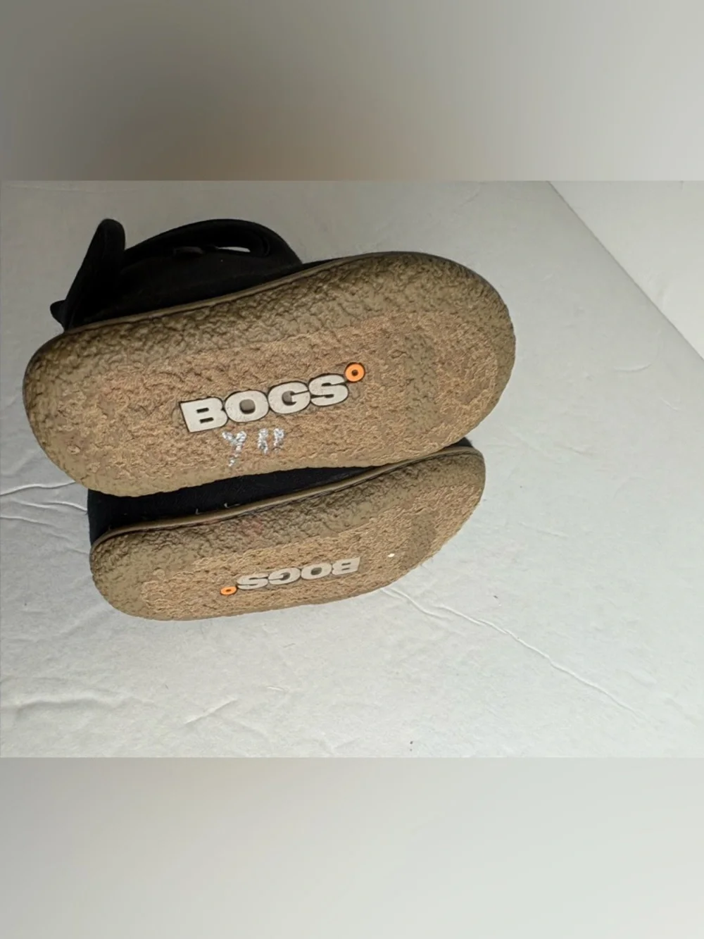 Baby Bogs solid size 5